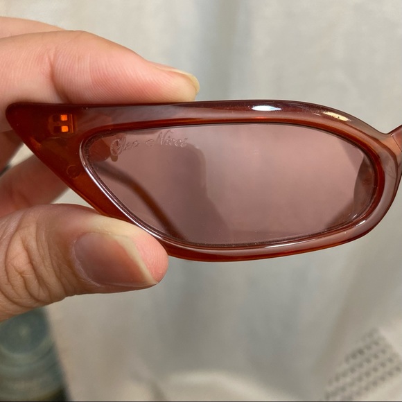 Cleo Nicci Cat-Eyes 90s Sunglasses In Dark Red - Picture 7 of 9